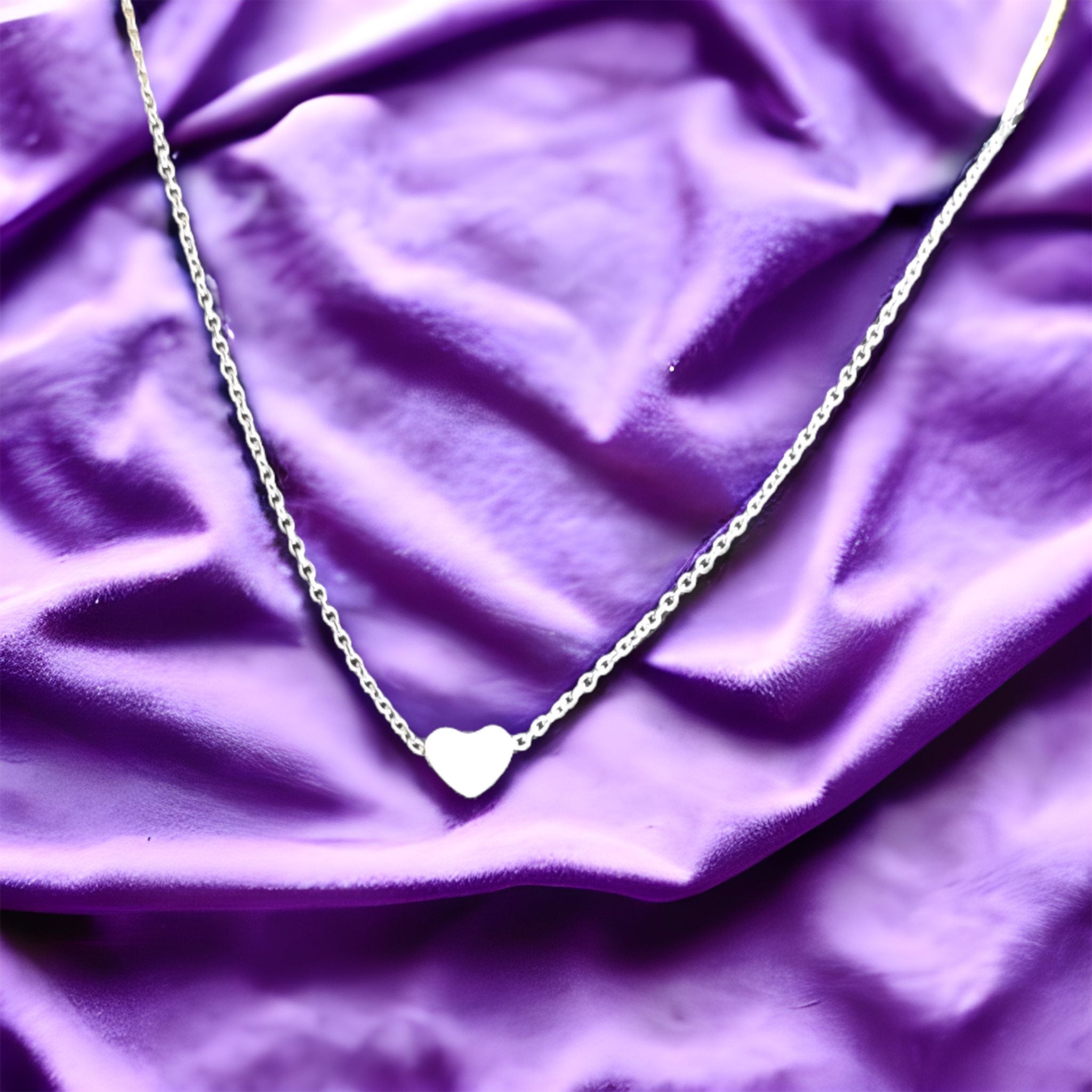 Necklace - delicate heart - choice of 3 colours