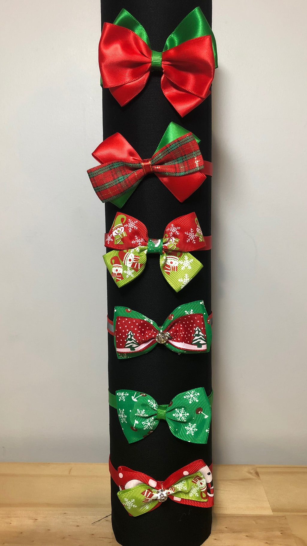 Pet Christmas Bow Ties-have your pampered pet join in the Christmas festivities, without needing to wear a whole outfit. (Teddy not included).